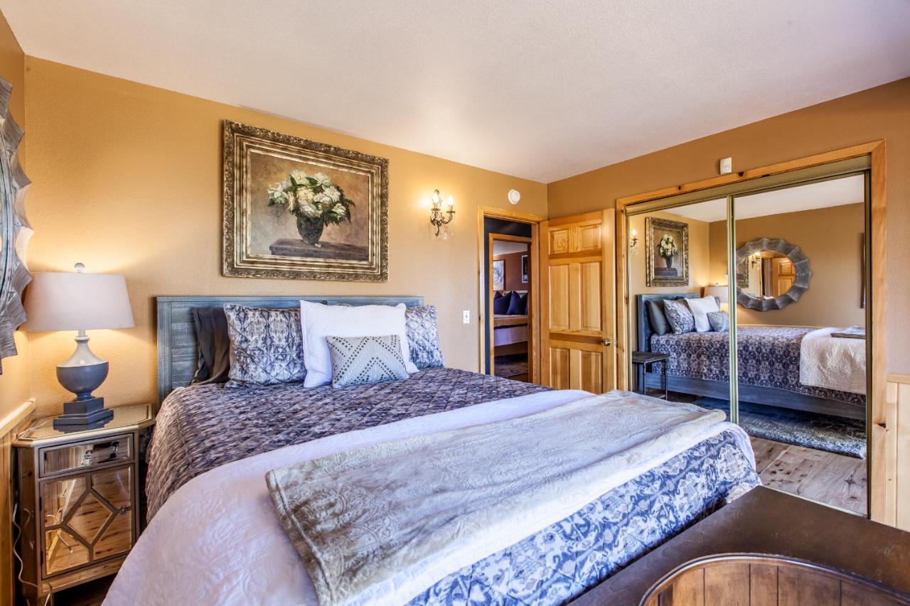 Tres Bien Ensemble Big Bear Lake Room photo